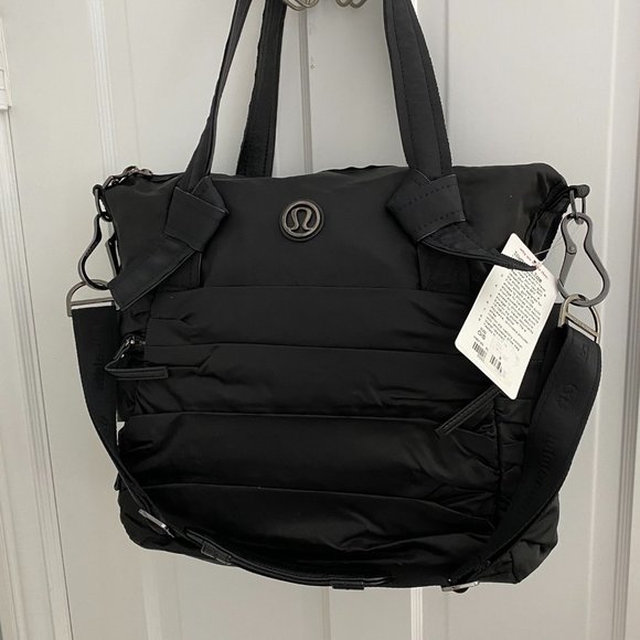 lululemon athletica Handbags - NWT Lululemon Triumphant Tote Bag Black Laptop Gym Diaper Travel Ruched Ruffled